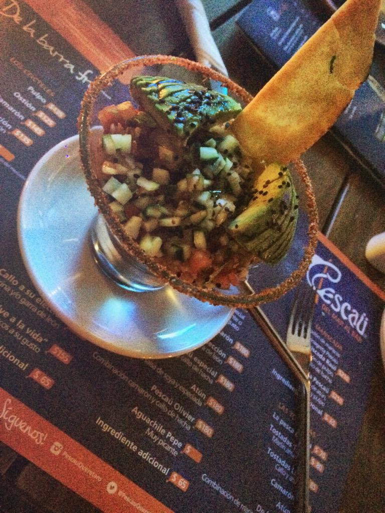 ArmandoLimon's tweet photo. 🍴#DondeComer : ostiones en @SantoMarQro, focaccia en Alda, ceviche en @PescauQueretaro &amp; La de Adán en @LaPazcuala http://t.co/rd9wNCwxC2