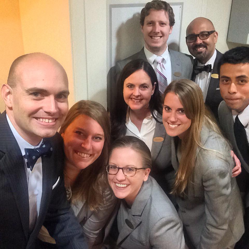 Dapper_Diplomat's tweet photo. #Selfies @RosewoodHotels #RosewoodMansion w/ the front desk crew! #ItsYourSelfie @IYNPhotobooth #TheDapperDiplomat http://t.co/4i0xFhZT8X