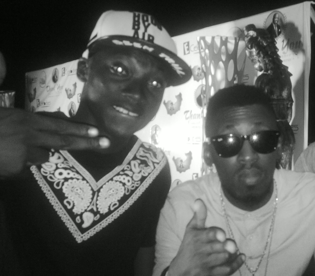 slimswagzy's tweet photo. @iamorezi please ffb #Gehngehnsomething http://t.co/KMux9dXEVr