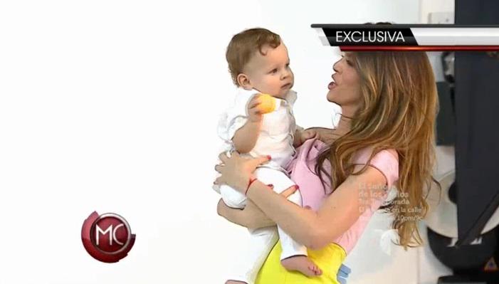 TLMDFansBG's tweet photo. Posa con sus gemelos @MaritzaRodrigue para una sesión fotográfica @RevistaSelecta http://t.co/bcXL8d2lzw Hermosos http://t.co/hbcLnIAtkB