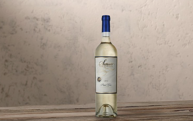 SumnerVineyards's tweet photo. You can now purchase our Pinot Gris on http://t.co/GpvCGrx47z ->  http://t.co/shHtJ1QVQY http://t.co/7dsC48h4Hs
