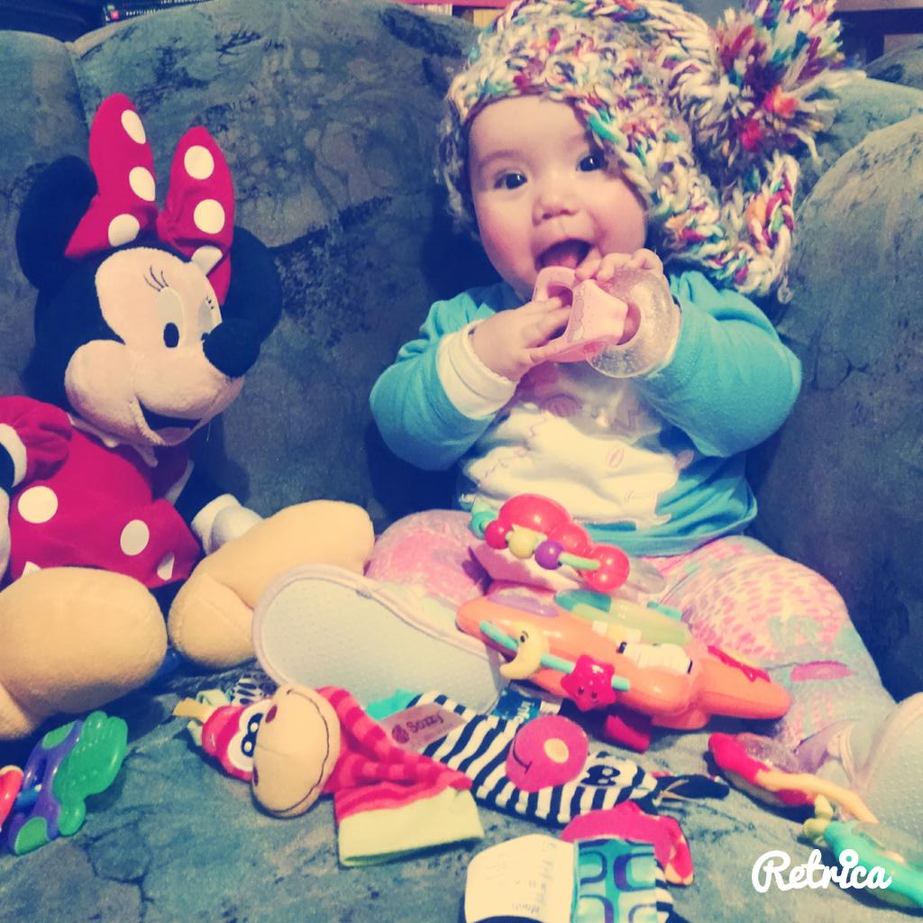 makaandrea's tweet photo. Eres lo mas maravilloso de mi vida, amarte por sobre todo en el mundo hija....por ti y para ti. #Emilover TeAmoHija 💜 http://t.co/l8mQ8iSEOy