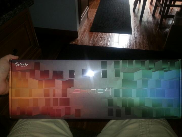 VibeRaiderLP's tweet image. Looks like my new toy has finally arrived. The lights are so beautiful!