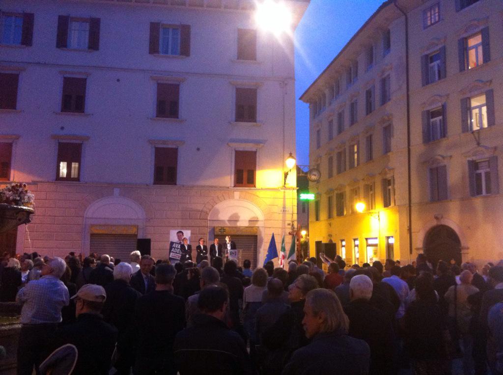 andreamiorandi's tweet photo. Una città interconnessa col mondo: Rovereto con relazioni ampie @pbersani @AleOlivi66 @PDdelTrentino @pdrovereto http://t.co/QenJgakDJP