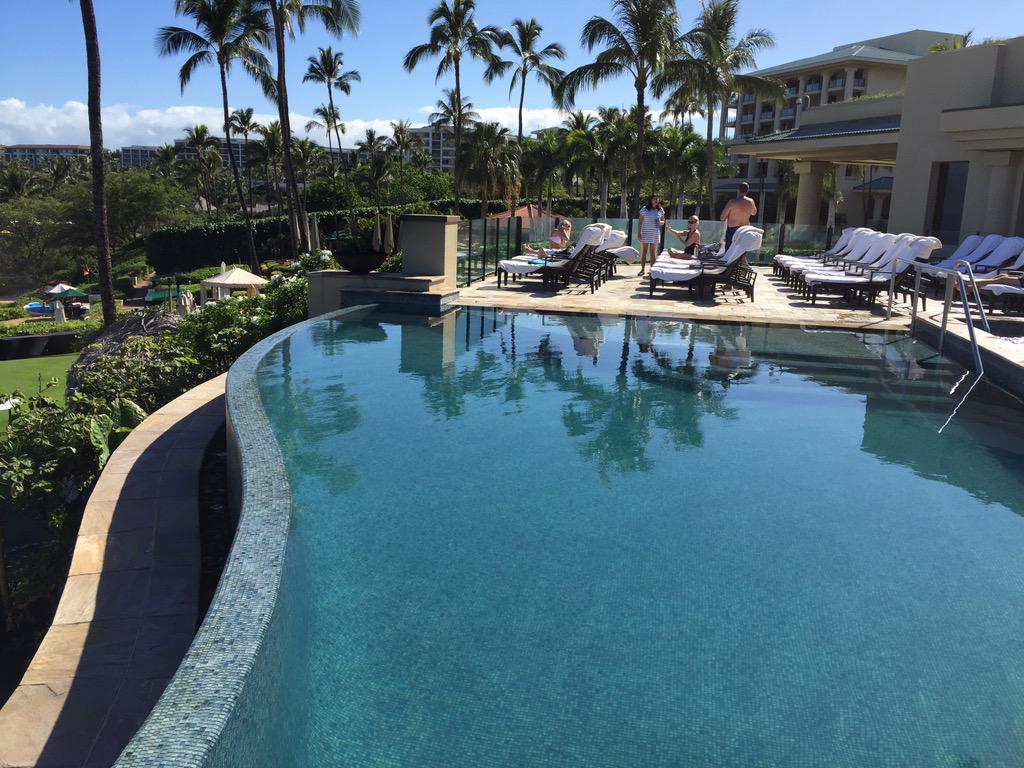 SwimLessonsProb's tweet photo. I could REALLY enjoy my job if I taught in a pool like this everyday. #SerenityPool http://t.co/ZgLMP2gZjI