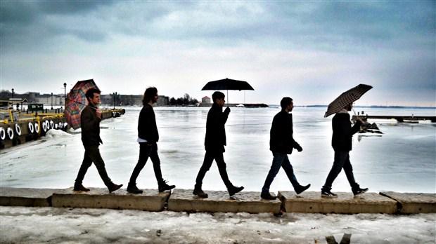 CBCDrive's tweet photo. Playing @cbcmusic #searchlight2015 finalists @LostCousinsBand today. Check out "The Drift" https://t.co/vuVOJEOGrE http://t.co/x6gc1mk162
