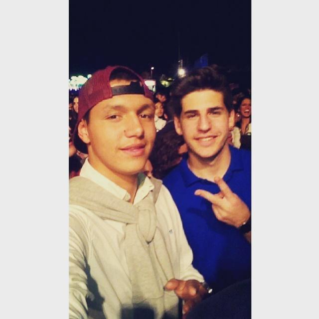 FelipeXexa_Zuca's tweet photo. E ontem foi assim !! # irmao #queimaa http://t.co/T97CuF1trv