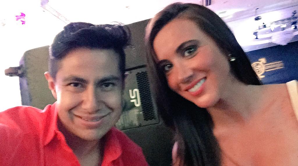 TotalmenteLeo's tweet photo. Que fregón ser parte de la familia @GrupoRimsaMx junto con @Mariazelzel @SAHEEventos #FuerzaRimsa http://t.co/BmPGl5lkz7