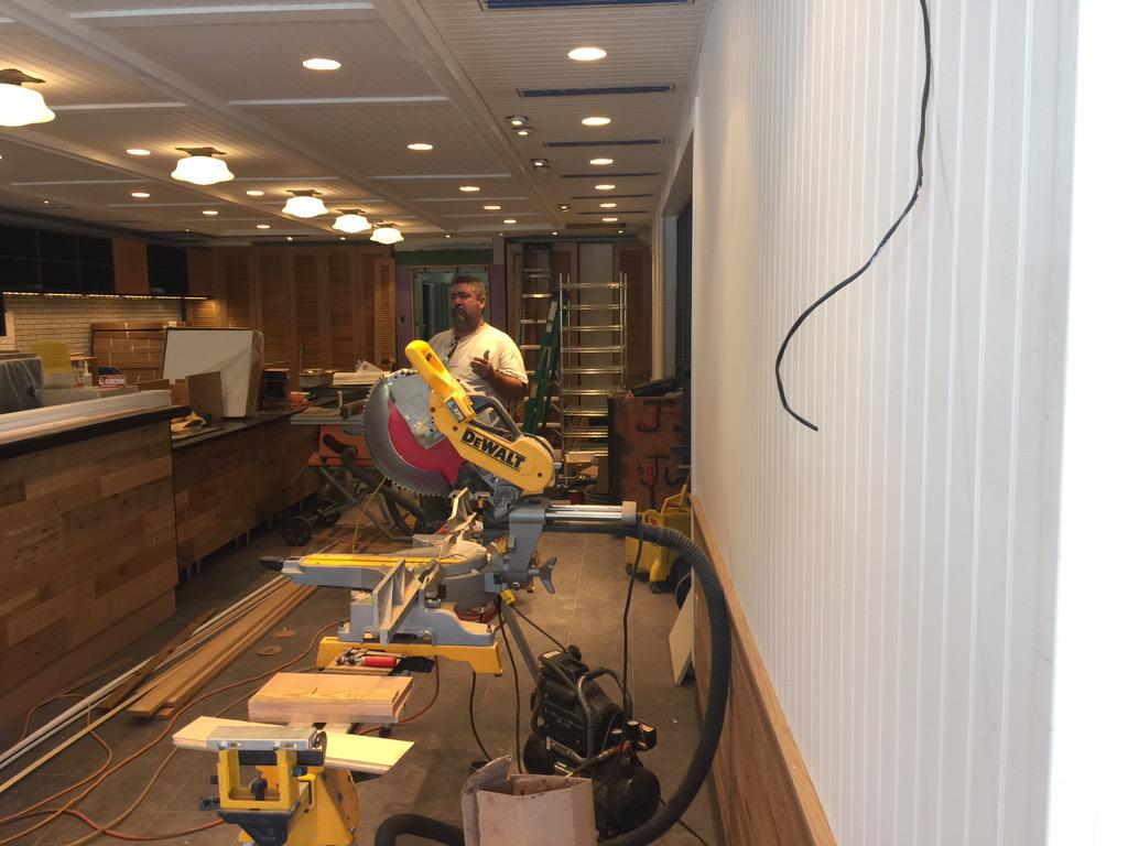 Sbux_KeyWest's tweet photo. Sneak peek at the New Starbucks Key west!!! We are almost there! #tobeapartner #newstore #keywest #starbucks http://t.co/KP0Z82XAqA
