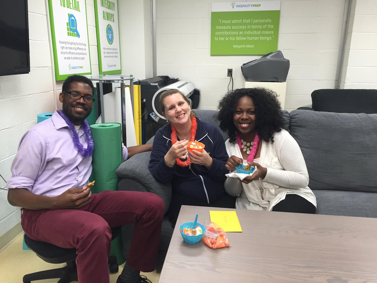 IngenuityPrep's tweet photo. Our parents hosted a special midday tropical treats &amp; smoothies Happy Hr for teachers! #ThankATeacher #OurParentsRock http://t.co/H8kViTVZb9