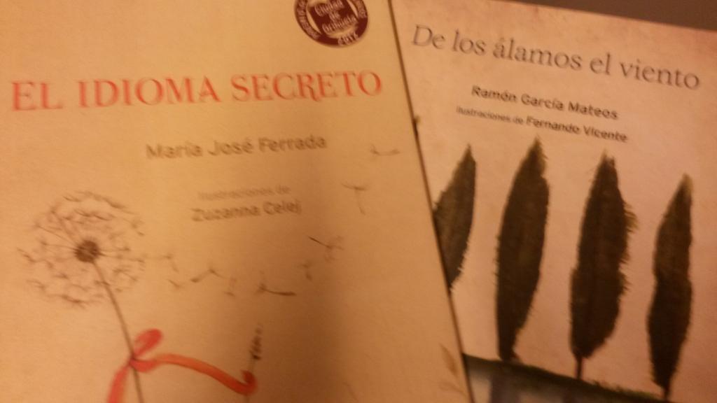 MerFdezTirado's tweet photo. Feria del libro... ¡cuánto te quiero! Libros para sobrinos que no existen... #mesientopequeña #Rayuela http://t.co/0bttOgIzT4