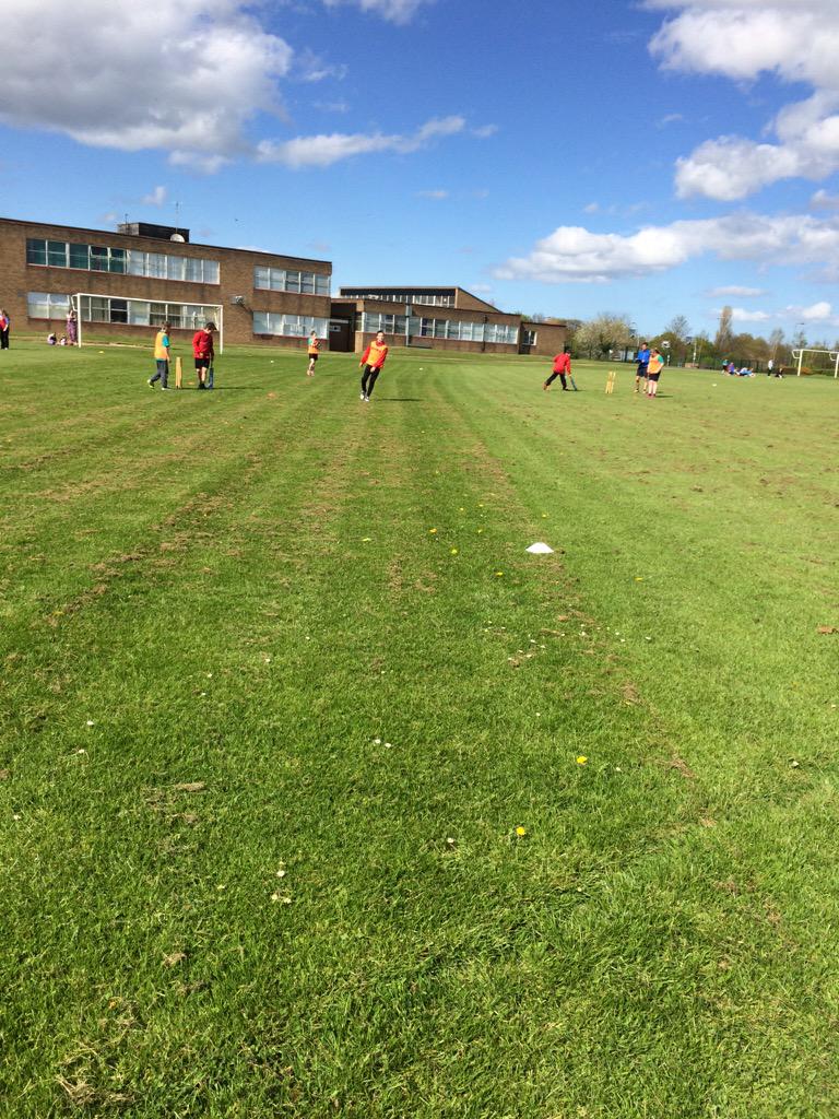GreenfieldPE's tweet image. A fantastic evening had by all at tonight's year 7 inter-house cricket tournament #topeffort #sameagainnextweek