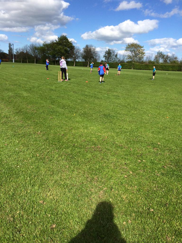 GreenfieldPE's tweet image. A fantastic evening had by all at tonight's year 7 inter-house cricket tournament #topeffort #sameagainnextweek