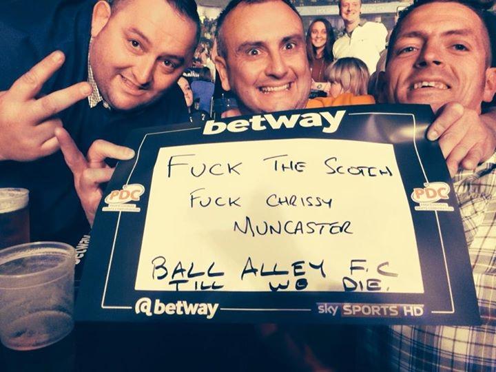 Chris_Connell80's tweet photo. @crisymunc  you've got quite a fanbase haha 😆 http://t.co/cXjzioevFF
