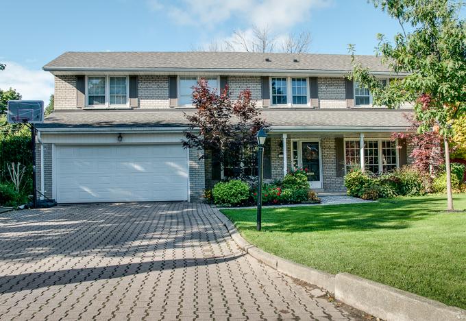 AndreaStreich's tweet photo. Just listed in #Etobicoke! Check out this lovely family home at http://t.co/Xae9rRmwl6 #newlisting #realestate #GTA http://t.co/oEAU1ovxjo