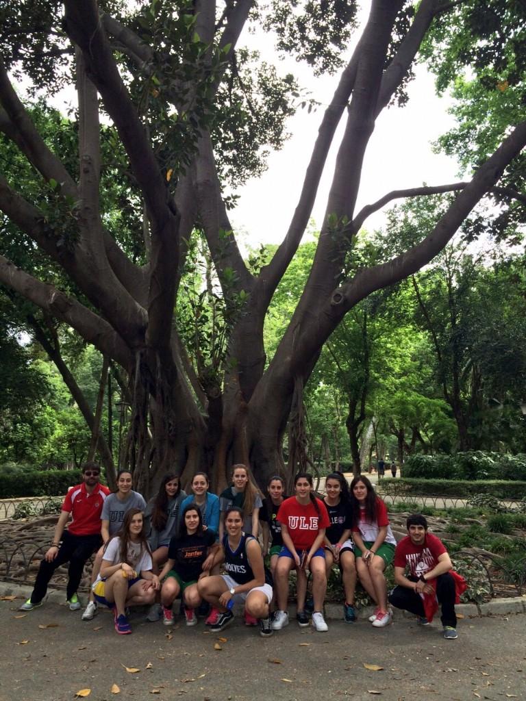 BarrientsLaura's tweet photo. No quería volver 😢 http://t.co/H67ajw1V7W