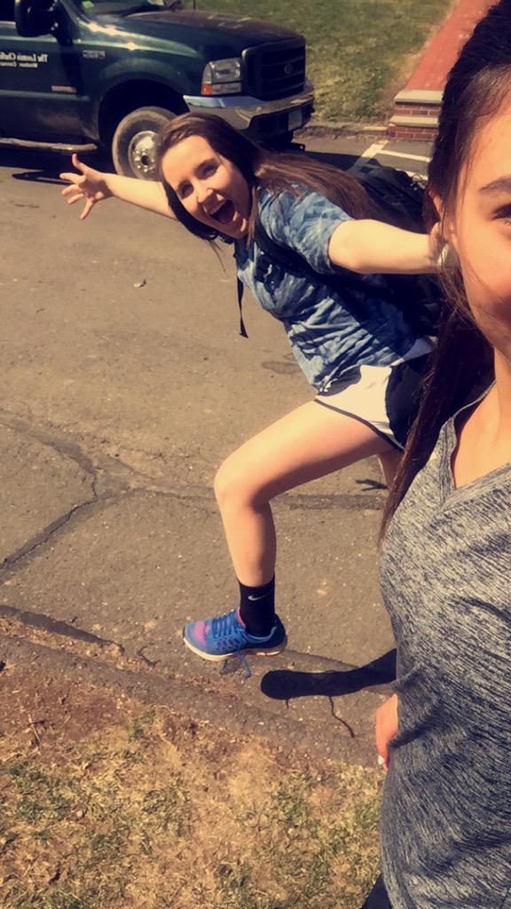 madip17's tweet photo. Happy birthday friends @gabbylugli @katrina_lugli16 love you ❤️❤️❤️😂 http://t.co/d1ODWYt52w