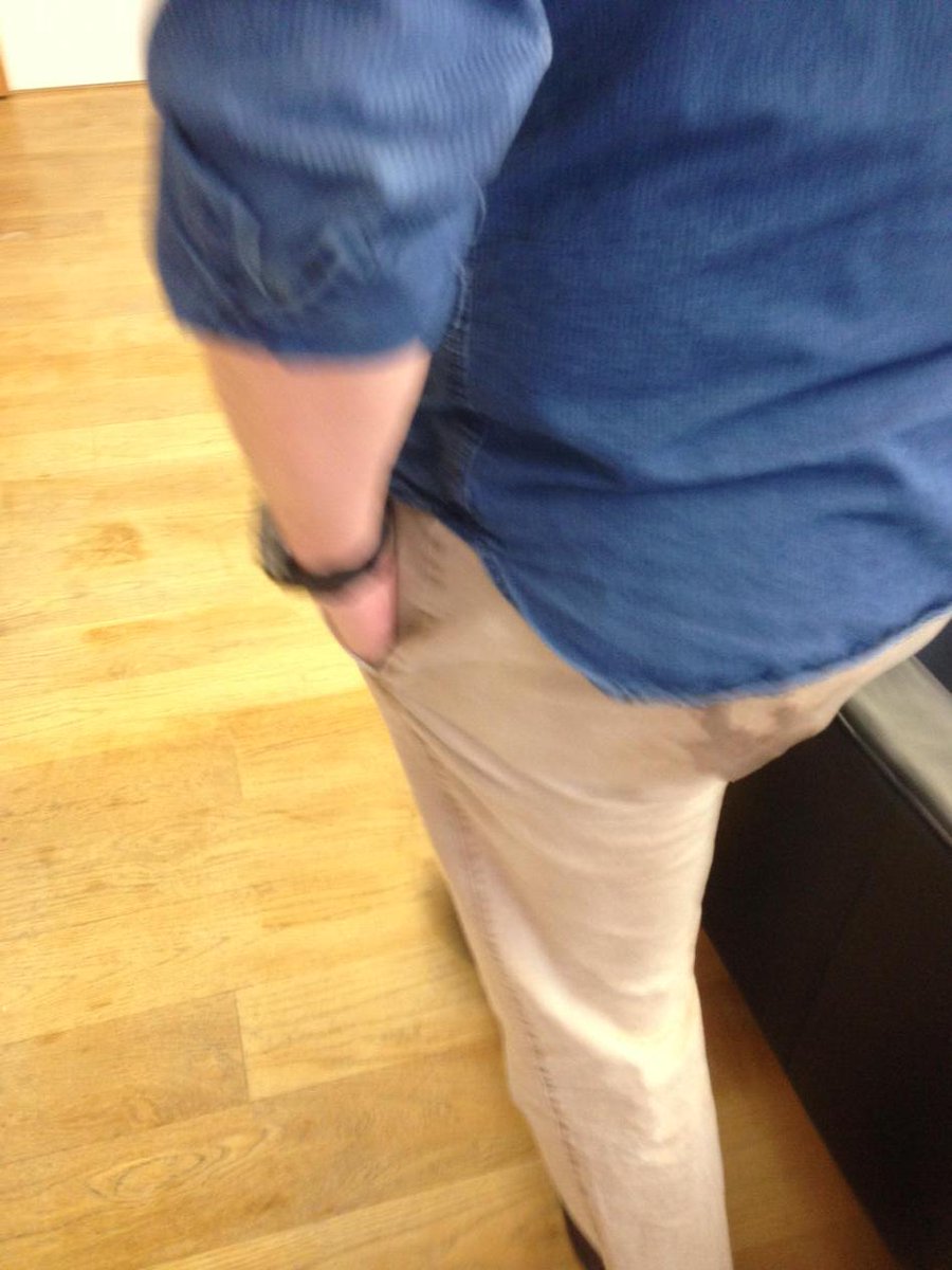 allandawe's tweet photo. Someone in our office decided to sit in pizza...can you guess who? http://t.co/mE5OY03Awa