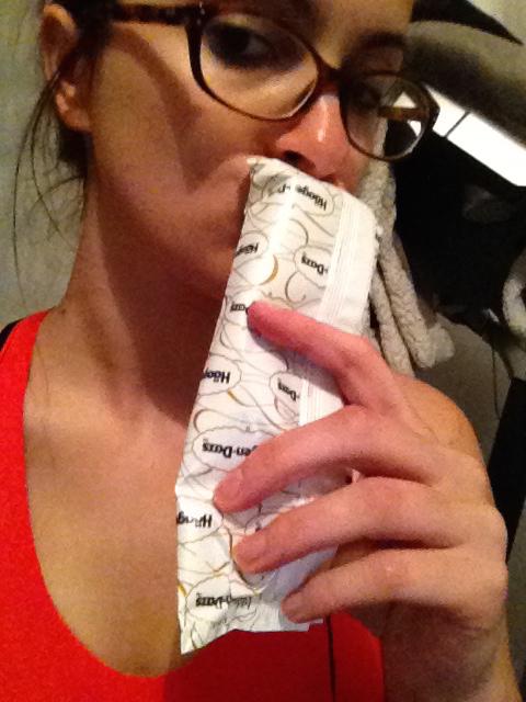 petale2roz's tweet image. Je suis fan de la #saveur beurre salé ! Merci @HaagenDazs_US @LesInitiesFR je me régale   #haagendazs #styleinside