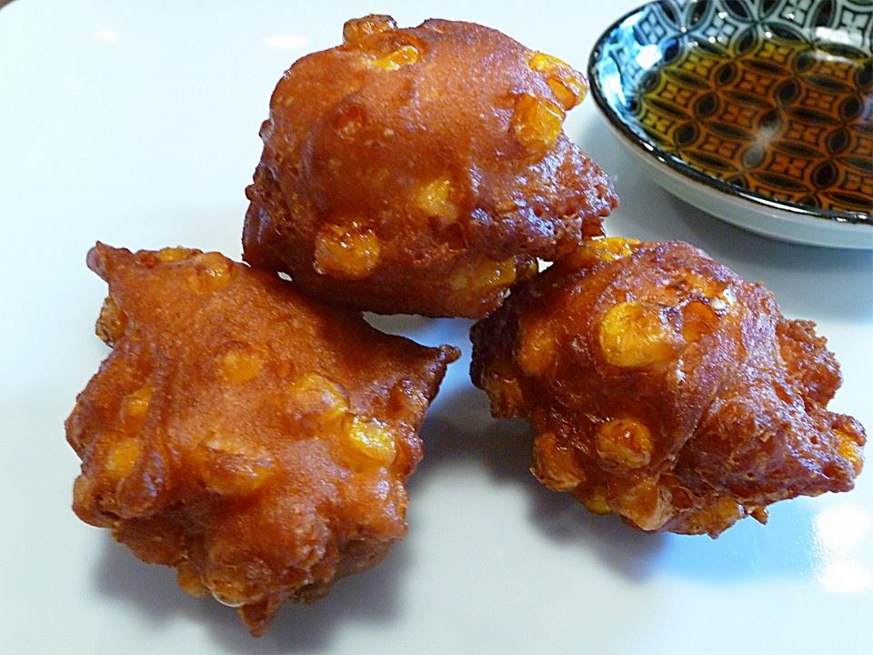 BOSSCater's tweet photo. Hand made Corn Fritters with Bourbon Maple Syrup for a #dinnertheatre by BOSS Catering.  #chef #neoh #catering http://t.co/11mrREz9RQ