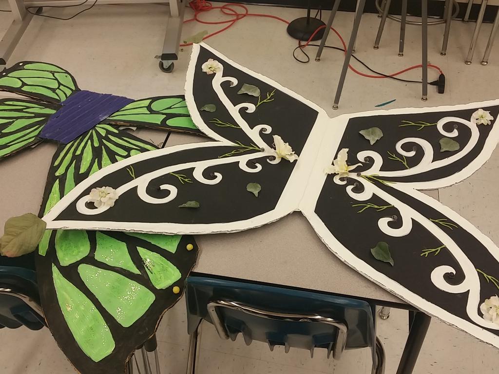 AylahY's tweet photo. #kingswaymall #fashion #yegstudents @melazerte #fun #fundraising #hardwork #ready2shine #rts5 #lazerte http://t.co/r3VGakCZfN