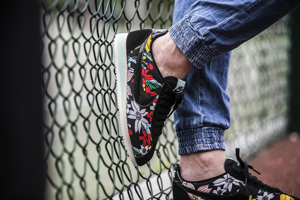 nike cortez worldbox