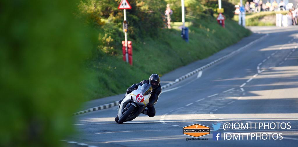 IOMTTPHOTOS's tweet photo. Pic for #ThrowbackThursday from TT 2010 @guymartinracing at bedstead #iomtt http://t.co/UVBlFBg28n