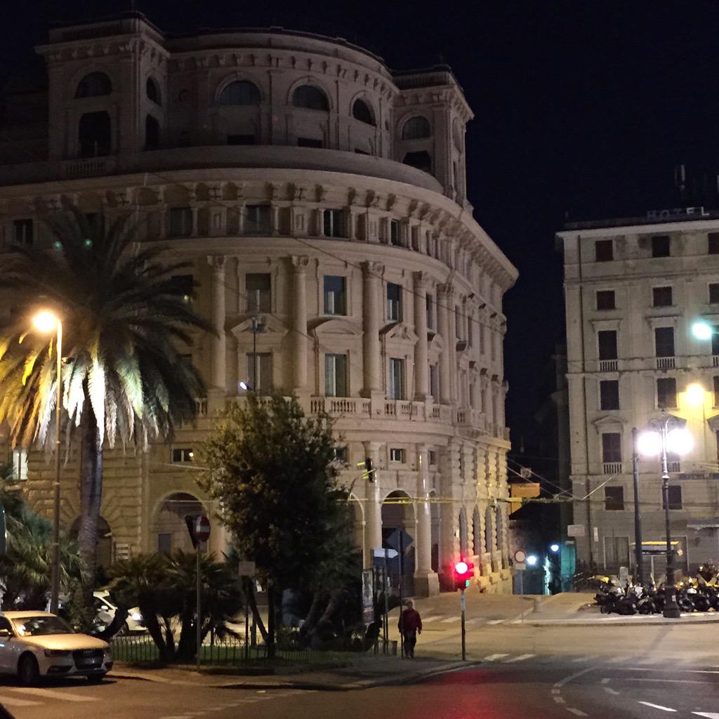 piero_barone's tweet photo. #Genova http://t.co/41lchJ95br