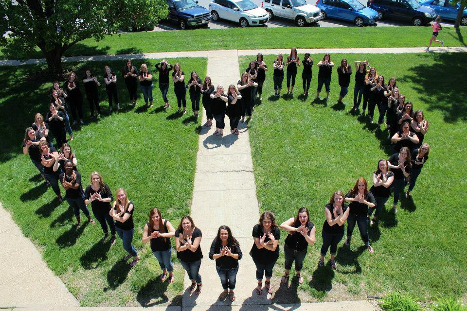 AlphaSig_EE's tweet photo. Couldn't ask for a better sisterhood! ❤️🌴🐞⭐️👑🍎 http://t.co/Tm2PPFgQal