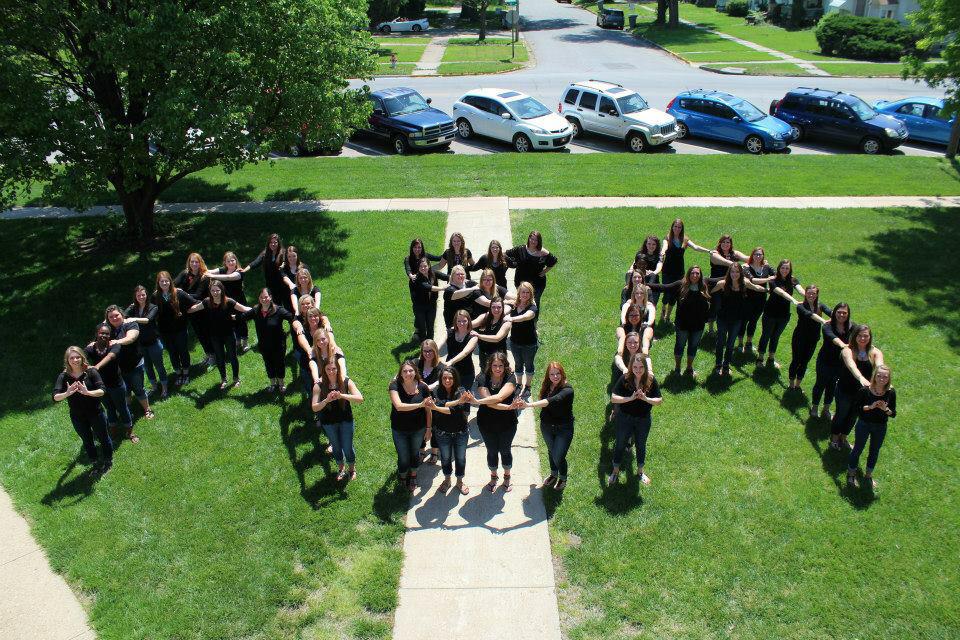 AlphaSig_EE's tweet photo. Couldn't ask for a better sisterhood! ❤️🌴🐞⭐️👑🍎 http://t.co/Tm2PPFgQal