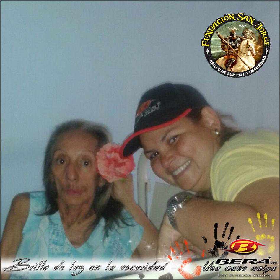 Unbrillodeluz's tweet photo. La Fundación San Jorge llevando siempre un brillo de luz en la oscuridad.."Geriátrico de San Mateo"  Bendecidos. http://t.co/TDQrD7e28s