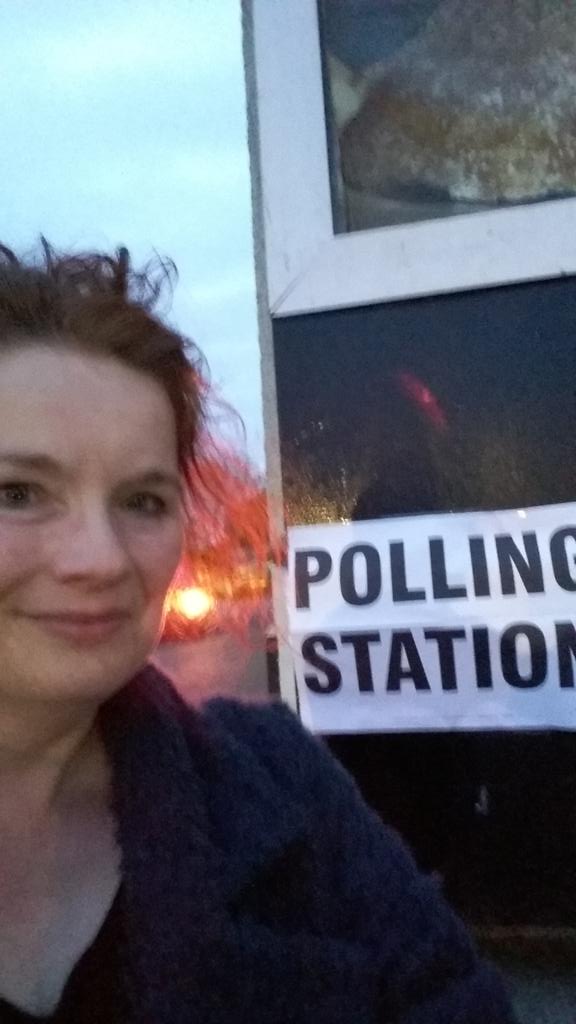 ESpurginHussey's tweet photo. Something nice about how analogue voting is: wood, paper, pencil, string... #Voteagraph #voted http://t.co/4T9Pzh5wuS