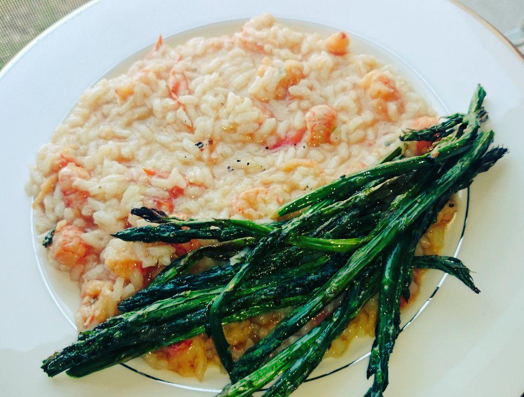 Sunita__'s tweet photo. It's #risottonight #ItalianDishes with #springasparagus #delish http://t.co/473bMIWdEP