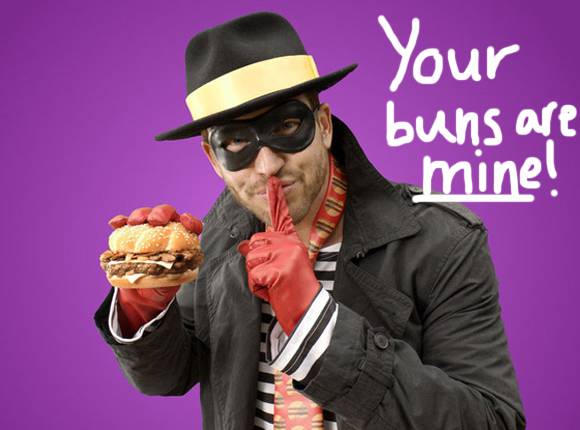 Holy crap! <a href="/McDonalds/">McDonald's</a>’s #Hamburglar is HOT! goo.gl/CYzeAx