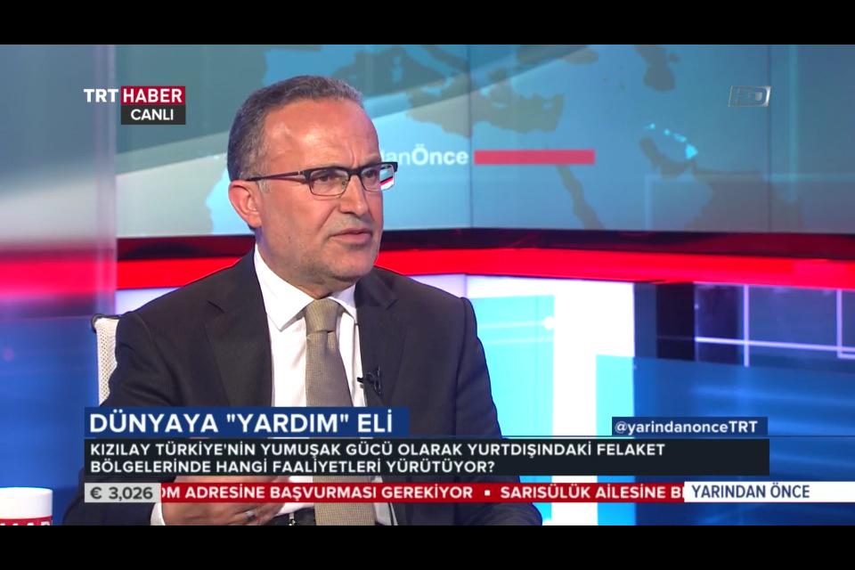 Kizilay's tweet photo. .@HakkiTuruncTK :"Dünyanın neresinde bir ihtiyaç sahibi varsa biz oradayız. Bugün de Nepaldeyiz" #NepalYaz2868eGönder http://t.co/zSyF4ZLk54