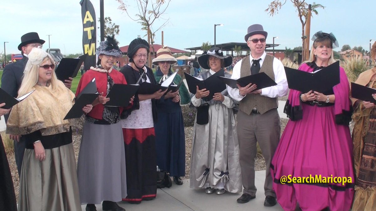 SearchMaricopa's tweet photo. Just some past holiday fun @CityofMaricopa @SearchMaricopa #MaricopaMusicCircle #Maricopa #Arizona http://t.co/kn6uFYBOr0