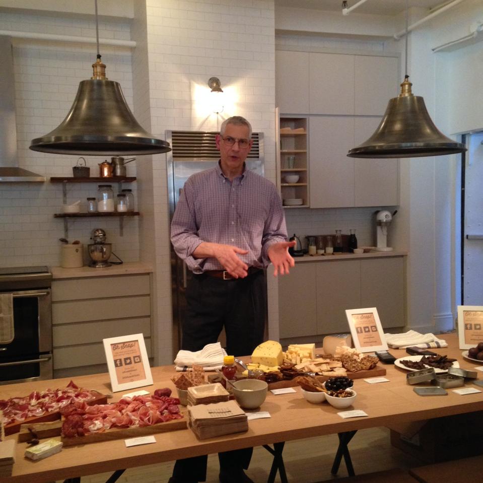 PristineEditing's tweet photo. @FreshDirect @Kboss00 thanks for a gorgeous food spread @Food52. I ate my culinary <3 out #fdsnackchats #f52snacktime http://t.co/jr3xQ2apJD