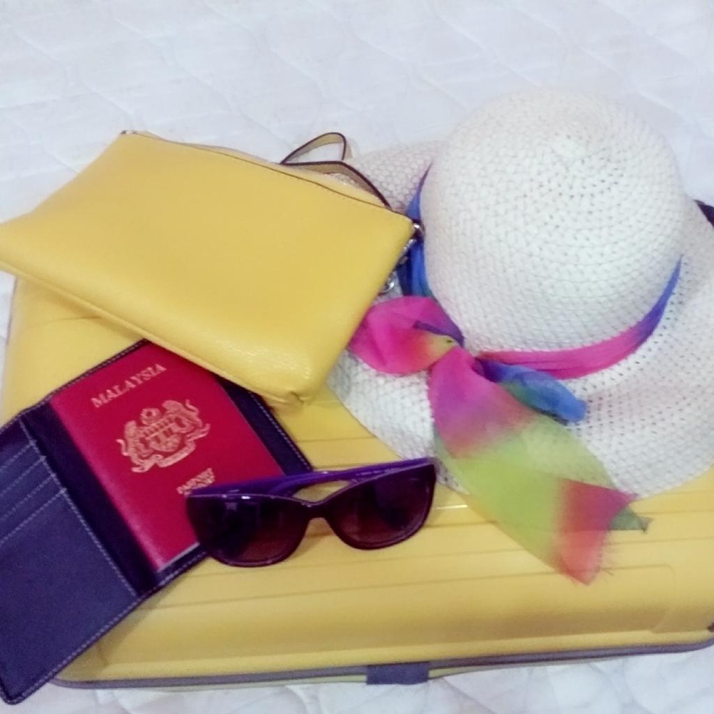 KavinMullai's tweet photo. All set to fly  .... holiday mode activated http://t.co/mkt0hHUfHn