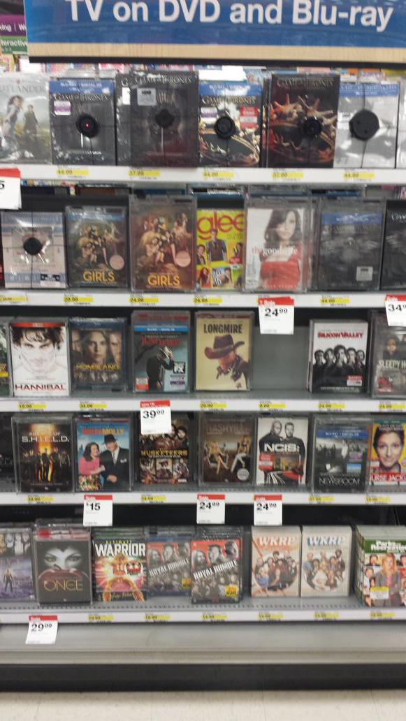 joeAPmaster's tweet photo. T-1812 APTL 4x4 dvds and merchandise protection knock out!! @ErinStecker http://t.co/IdAGl7i534
