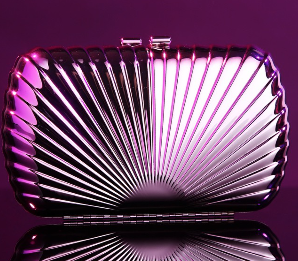 Coming soon 💜 #clutch #bag #accessories #fashion #armcandy #deco #vintage #style