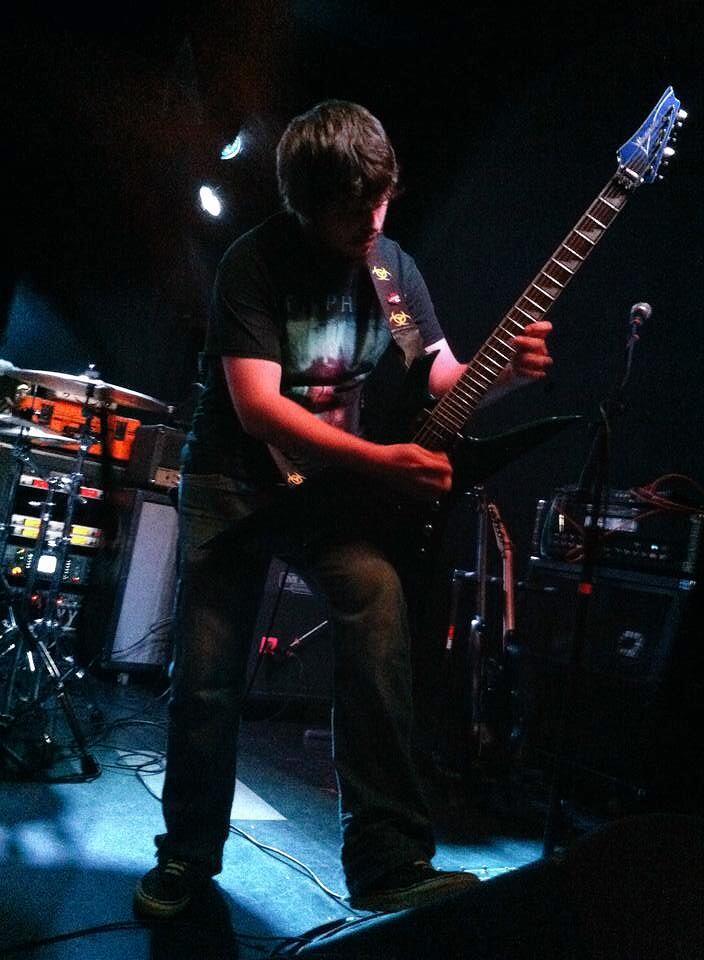MayPrevail's tweet photo. Some shots from the VClub last night! http://t.co/XSOb36X4UU