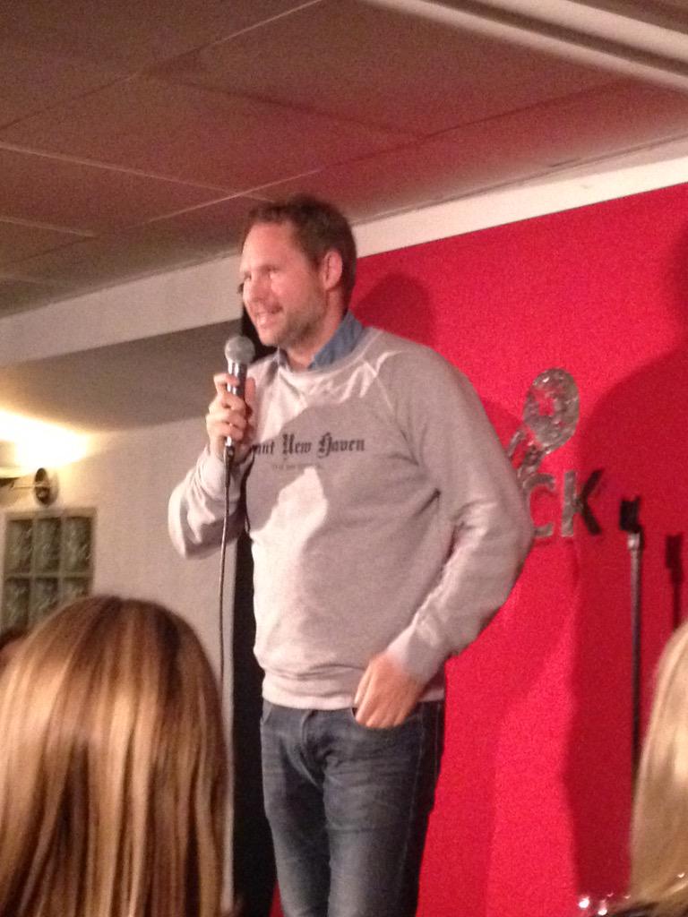 sara_hkansson's tweet photo. Tack för som en galet rolig kväll på @MalmoComedyKlub ! @thelenafrisk @PierreMathisson @paulssonrobin http://t.co/64RYeACO0E