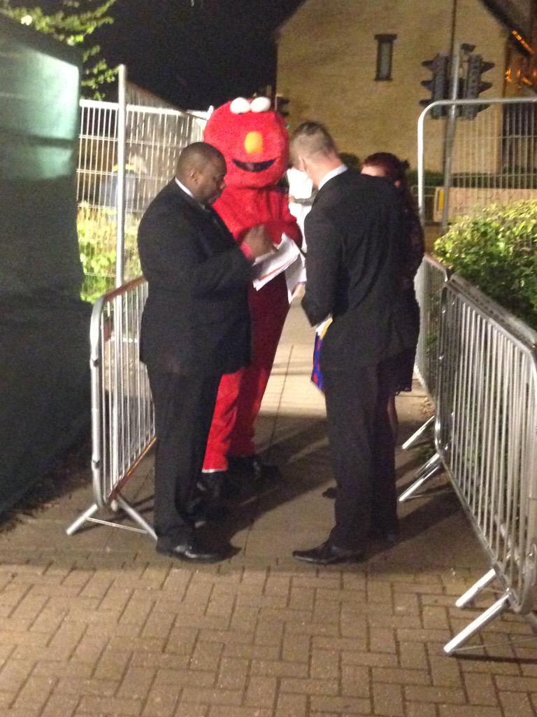 MirrorAsp's tweet photo. Even Elmo has to get past security at #GE0215 #Witney http://t.co/LAepKBg7Sm