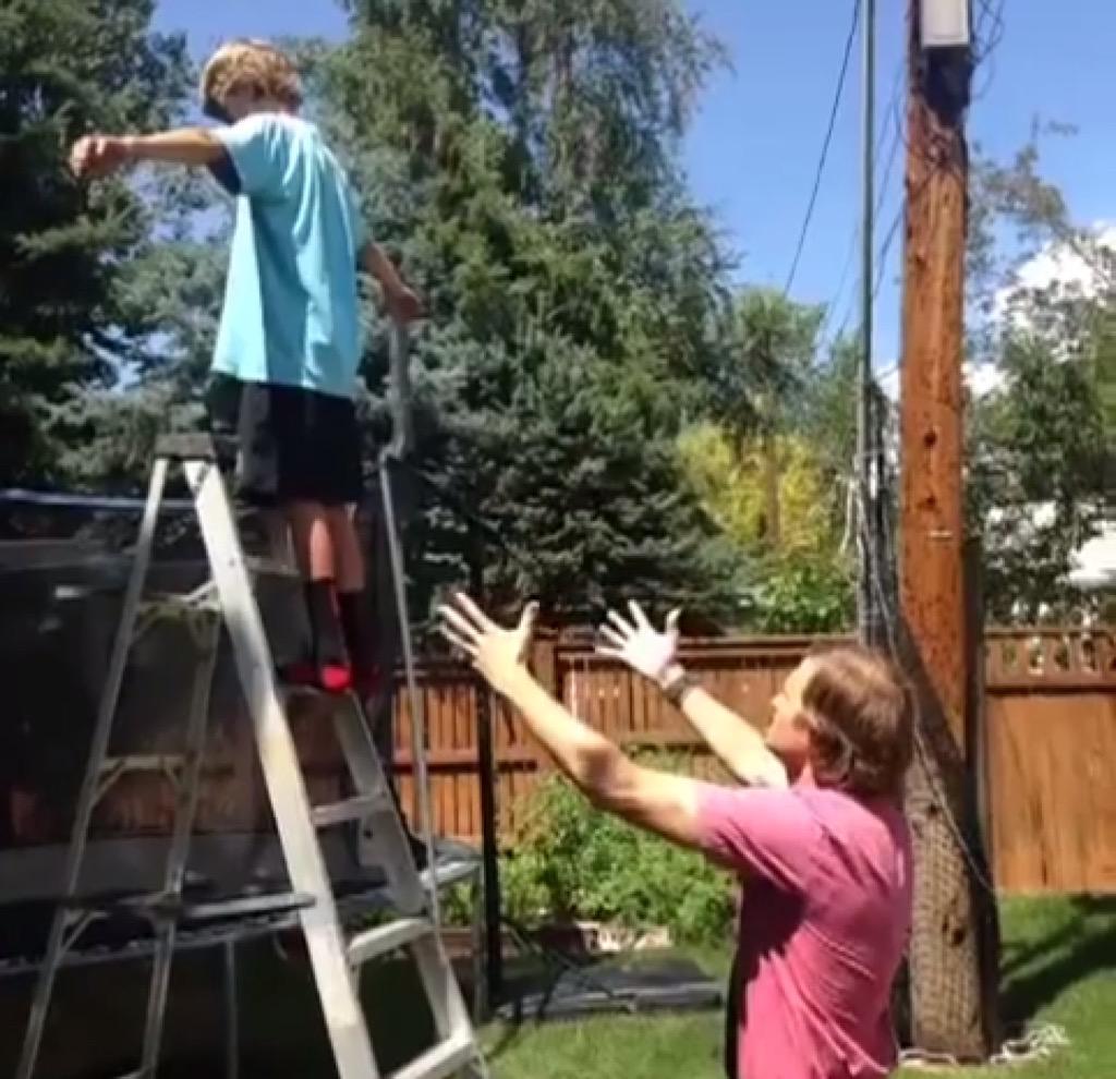 RulesYouObey's tweet photo. Can You Guess The Rule? #RuleNumberOne #Funny #Family http://t.co/lZNKqj82fB
