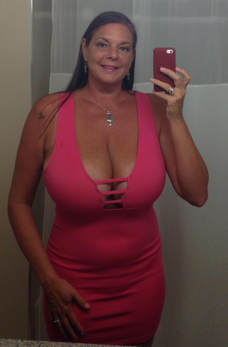 Pink! http://t.co/u68qxleTtL<a href="/tag/tbt"class="tags"><span>#tbt</span></a>