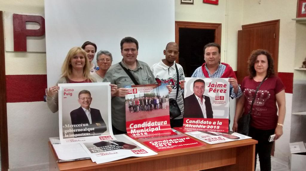 psoe_almoradi's tweet photo. Con los carteles de la campaña electoral,con @Jaime68Almoradi transformaremos Almoradí #LoVamosaArreglar #YoConJaime http://t.co/J7fsnas5E1