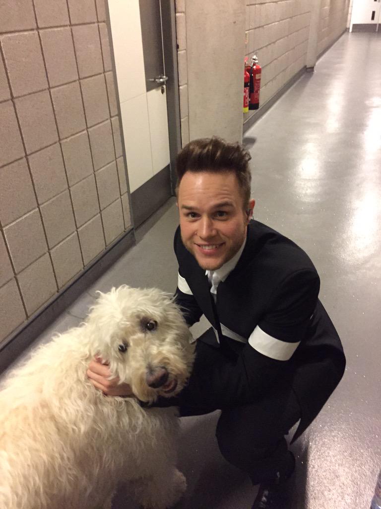 goodboyspencer's tweet photo. Now we're talking...proper popstar. Can I come home with you @ollyofficial? http://t.co/lTRkJRQpQW