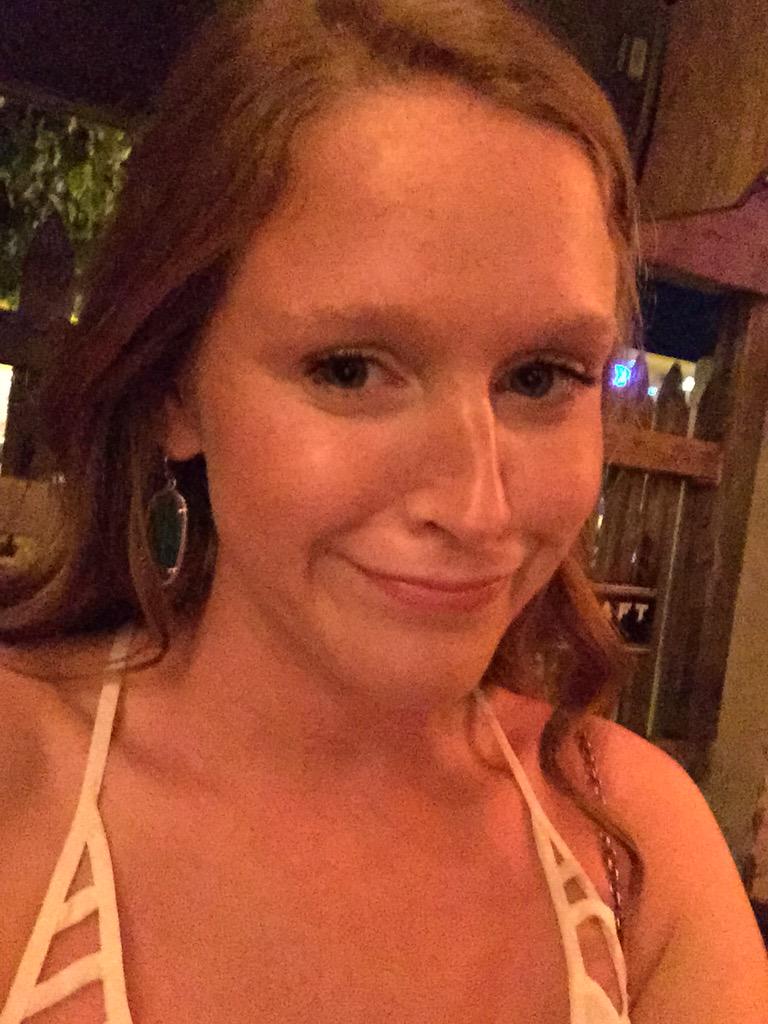 kels_clary's tweet photo. HBD to the girl that had a pet rat and accidentally pees her pants! Thanks for being my ride or die @Morgan_Renee! http://t.co/NQVfoeChIg