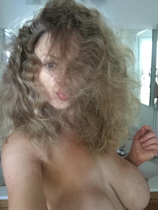 Afro time http://t.co/YmPvhsBdJc