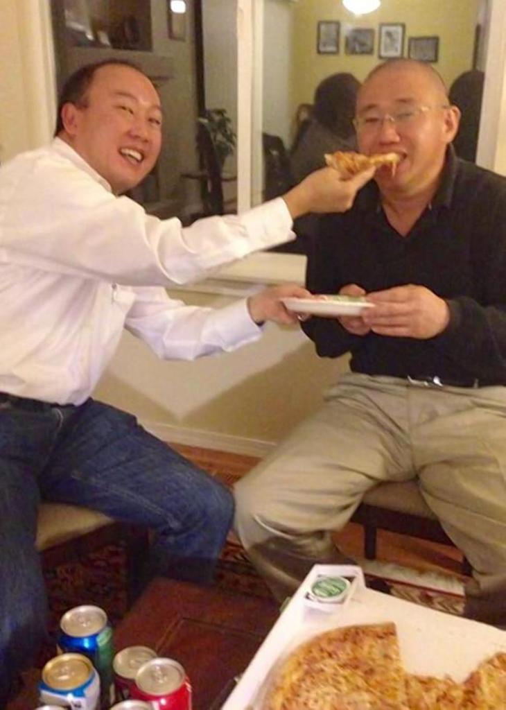 pizzaSlut5000's tweet photo. happy birthday! hope you're enjoying your party @johnny_nono http://t.co/f884tTwlea
